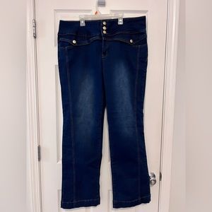 Jeans from Flamingo size XXXL fit more like an 18